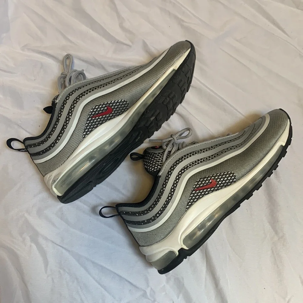 Nike Air Max 97 Ultra 17 Metallic Silver GS - Picture 4 of 8
